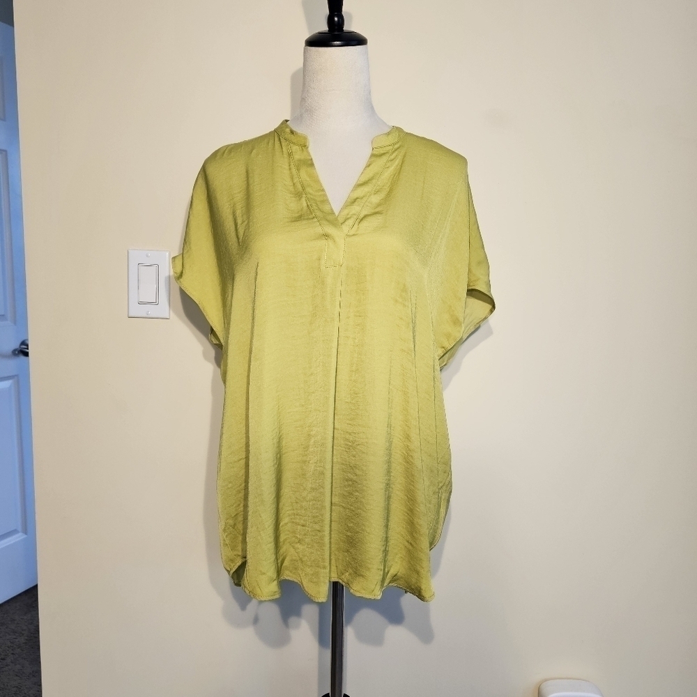 RACHEL Rachel Roy SatinShort Sleeve Blouse Yellow Lime Size L